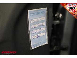 Volvo V-60 2.4 D6 AWD Plug-In Hybrid Summum Glasdak Navi Memory Leder SHZ Camera PDC AHK picture 19