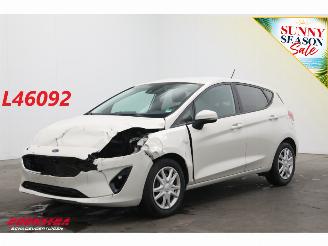 krockskadad bil auto Ford Fiesta 1.0 EcoBoost 2-sitze Connected 5-drs Cruise Navi Apple/Android Airco PDC 2020/10