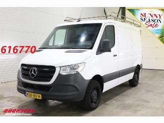 uszkodzony samochody ciężarowe Mercedes Sprinter 315 CDI L1-H1 FWD Leder Airco Cruise Camera AHK 2023/9