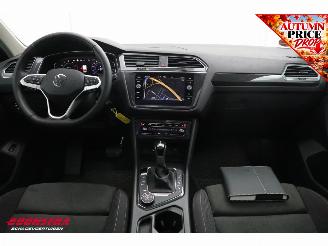 Volkswagen Tiguan 2.0 TSI DSG 4Motion Pano Schuif/kantel ACC Clima Navi SHZ Apple/Android Camera PDC picture 14