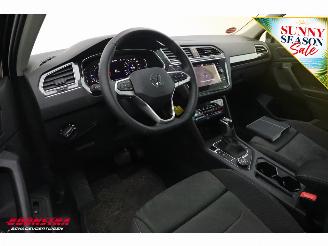 Volkswagen Tiguan 2.0 TSI DSG 4Motion Pano Schuif/kantel ACC Clima Navi SHZ Apple/Android Camera PDC picture 18