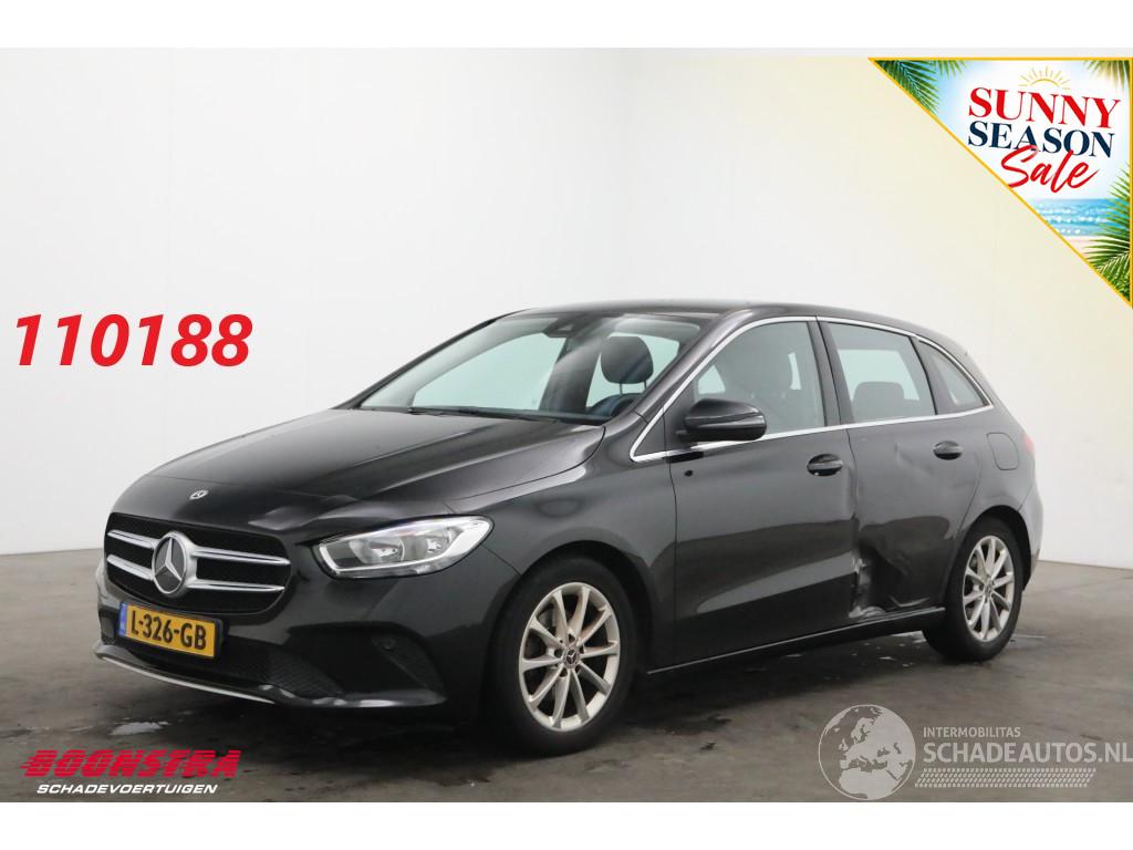 Mercedes B-klasse 180d Premium Plus Cruise Clima Navi SHZ Camera PDC