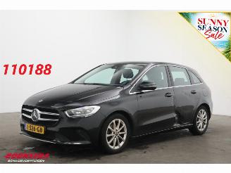 skadebil auto Mercedes B-klasse 180d Premium Plus Cruise Clima Navi SHZ Camera PDC 2020/1