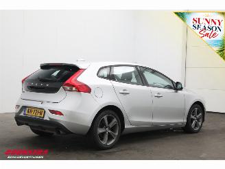 Volvo V-40 2.0 T3 Momentum Navi Cruise SHZ PDC LMV picture 3