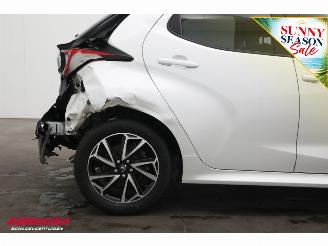 Toyota Yaris 1.5 Hybrid Dynamic ACC Clima SHZ Camera PDC picture 8
