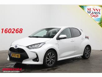 Schadeauto Toyota Yaris 1.5 Hybrid Dynamic ACC Clima SHZ Camera PDC 2021/7