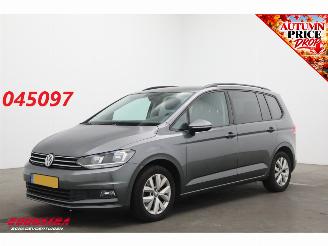 uszkodzony samochody osobowe Volkswagen Touran 1.0 TSI Comfortline 7p ACC AHK Camera Navi Clima PDC 2019/3