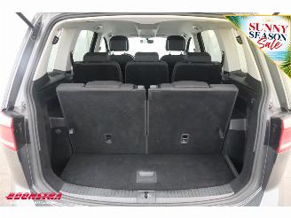 Volkswagen Touran 1.0 TSI Comfortline 7p ACC Navi Clima Camera PDC AHK picture 21