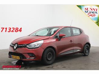 Unfallwagen Renault Clio 0.9 TCe Zen Cruise Airco 57.096 km! 2017/4