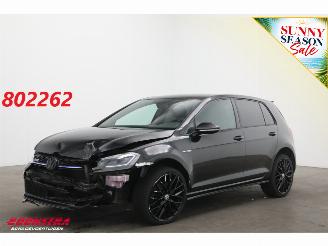 krockskadad bil auto Volkswagen Golf 1.4 TSI GTE LED ACC Virtual Camera PDC 2017/9