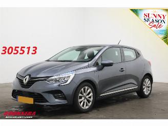 krockskadad bil auto Renault Clio 1.0 TCe Bi-Fuel LPG Zen Cruise Airco Apple/Android Bluetooth LMV 2021/10