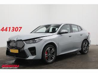 Auto incidentate BMW iX2 eDrive20 67 kWh M Sport Edition ACC Navi Clima Leder SHZ Virtual Apple/Android Camera PDC 2025/8
