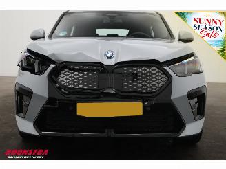 BMW iX2 eDrive20 67 kWh M Sport Edition ACC Navi Clima Leder SHZ Virtual Apple/Android Camera PDC picture 10