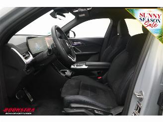 BMW iX2 eDrive20 67 kWh M Sport Edition ACC Navi Clima Leder SHZ Virtual Apple/Android Camera PDC picture 21