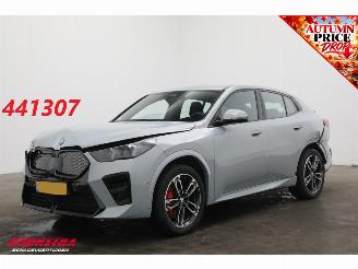 skadebil auto BMW iX2 eDrive20 67 kWh M Sport Edition ACC Navi Clima Leder SHZ Virtual Apple/Android Camera PDC 2025/8