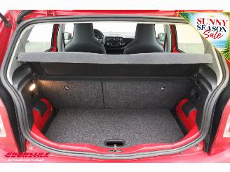 Volkswagen Up! 1.0 move up! 5-drs BlueMotion Airco 145.832 km! picture 19