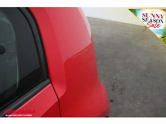 Volkswagen Up! 1.0 move up! 5-drs BlueMotion Airco 145.832 km! picture 7