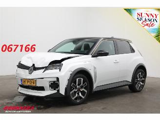  Renault 5 Urban range techno 40 kWh ACC Clima Apple/Android Camera PDC 2025/6