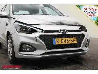 Hyundai I-20 1.0 T-GDI Comfort Cruise SHZ LrHZ Airco Camera PDC Bluetooth picture 6