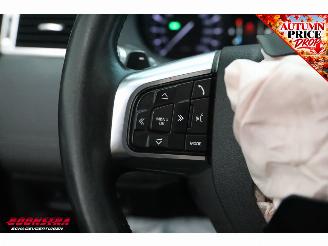 Land Rover Discovery Sport 2.2 TD4 Aut. Unfall 4WD SE Cruise Navi Clima PDC picture 21