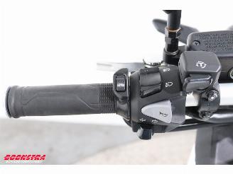 Honda  VFR 800X Crossrunner C-ABS Heizgriffe 15.956 km! picture 18
