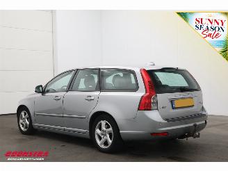Volvo V-50 1.6 D2 S/S Kinetic Cruise Navi Clima Leder SHZ PDC picture 4