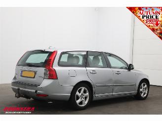 Volvo V-50 1.6 D2 S/S Kinetic Cruise Navi Clima Leder SHZ PDC picture 3