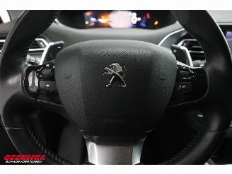 Peugeot 308 SW 1.2 PureTech Allure Avantage Cruise Navi Clima Apple/Android Virtual Camera PDC picture 18