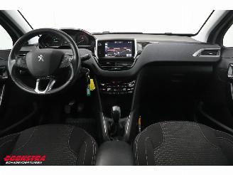 Peugeot 208 1.2 PureTech Allure Apple/Android Navi Clima Cruise Camera 64.916 km! picture 12