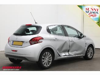 Peugeot 208 1.2 PureTech Allure Apple/Android Navi Clima Cruise Camera 64.916 km! picture 3