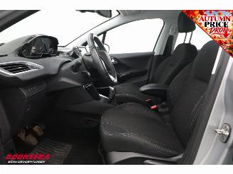 Peugeot 208 1.2 PureTech Allure Apple/Android Navi Clima Cruise Camera 64.916 km! picture 14