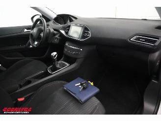 Peugeot 308 1.2 PureTech Active Bluetooth Clima Cruise PDC 100.400 km! picture 12