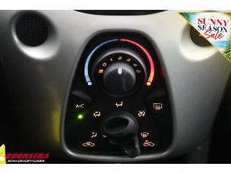 Toyota Aygo 1.0 VVT-i x-play Apple/Android Airco Cruise Camera picture 28