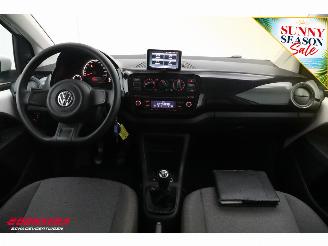 Volkswagen Up! 1.0 move up! BlueMotion picture 16