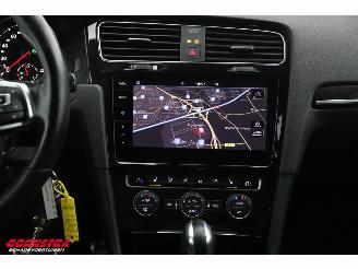 Volkswagen Golf 2.0 TSI GTI DSG LED ACC Apple/Android Camera SHZ picture 25