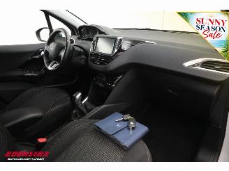 Peugeot 208 1.6 BlueHDi Allure Navi Clima Cruise Apple/Android Camera PDC picture 8