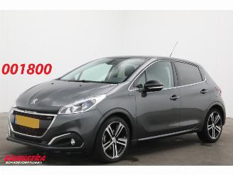 krockskadad bil auto Peugeot 208 1.2 PureTech GT-line Navi Clima Cruise Camera PDC 57.228 km! 2017/4