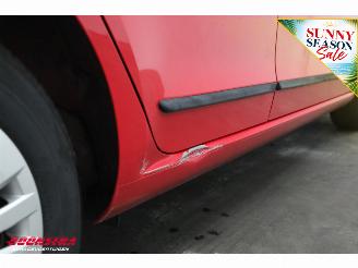 Volkswagen Up! 1.0 move up! BlueMotion 5-DRS Airco 134.547 km! picture 5