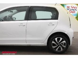Volkswagen Up! 1.0 5-DRS Bluetooth Airco Cruise PDC 92.718 km! picture 8