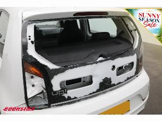 Volkswagen Up! 1.0 5-DRS Bluetooth Airco Cruise PDC 92.718 km! picture 10