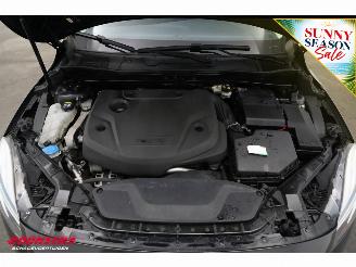 Volvo V-40 2.0 D2 Aut. Momentum LED Navi Clima Cruise Camera PDC picture 5