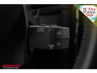 Renault Clio Estate 0.9 TCe Expression Navi Cruise Airco Bluetooth picture 24