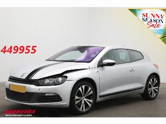 krockskadad bil auto Volkswagen Scirocco 1.4 TSI Highline Plus Cruise Clima Apple/Android Bluetooth 2010/6