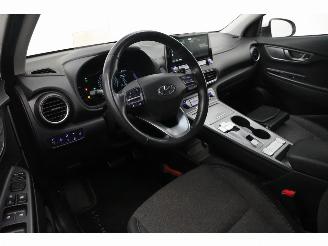 Hyundai Kona EV Fashion 64 kWh Krell HUD ACC Navi Clima Bluetooth Camera PDC picture 16