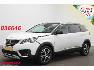 Avarii autoturisme Peugeot 5008 1.2 PureTech Aut. Allure 7p Navi Cruise Clima Apple/Android Camera PDC 2018/1