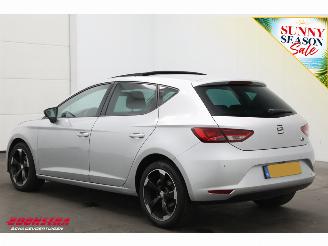 Seat Leon 1.2 TSI DSG Style Business Pano Schuif/kantel Cruise Navi Clima Apple/Android Camera PDC picture 4