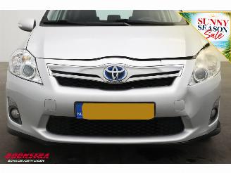 Toyota Auris 1.8 Full Hybrid Aspiration Navi Cruise Clima Bluetooth 105.627 km! picture 9