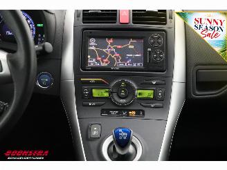 Toyota Auris 1.8 Full Hybrid Aspiration Navi Cruise Clima Bluetooth 105.627 km! picture 16