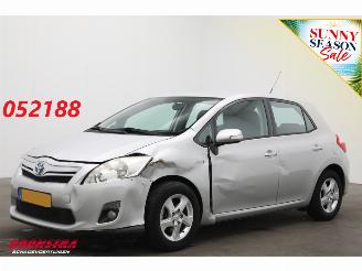 krockskadad bil auto Toyota Auris 1.8 Full Hybrid Aspiration Navi Cruise Clima Bluetooth 105.627 km! 2012/1