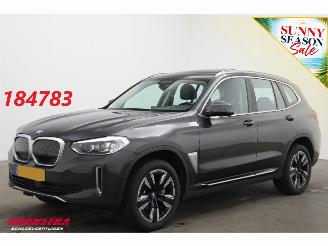 Coche accidentado BMW iX3 Executive 80 kWh Pano ACC Navi Clima Apple/Android Leder SHZ Camera PDC 2021/11